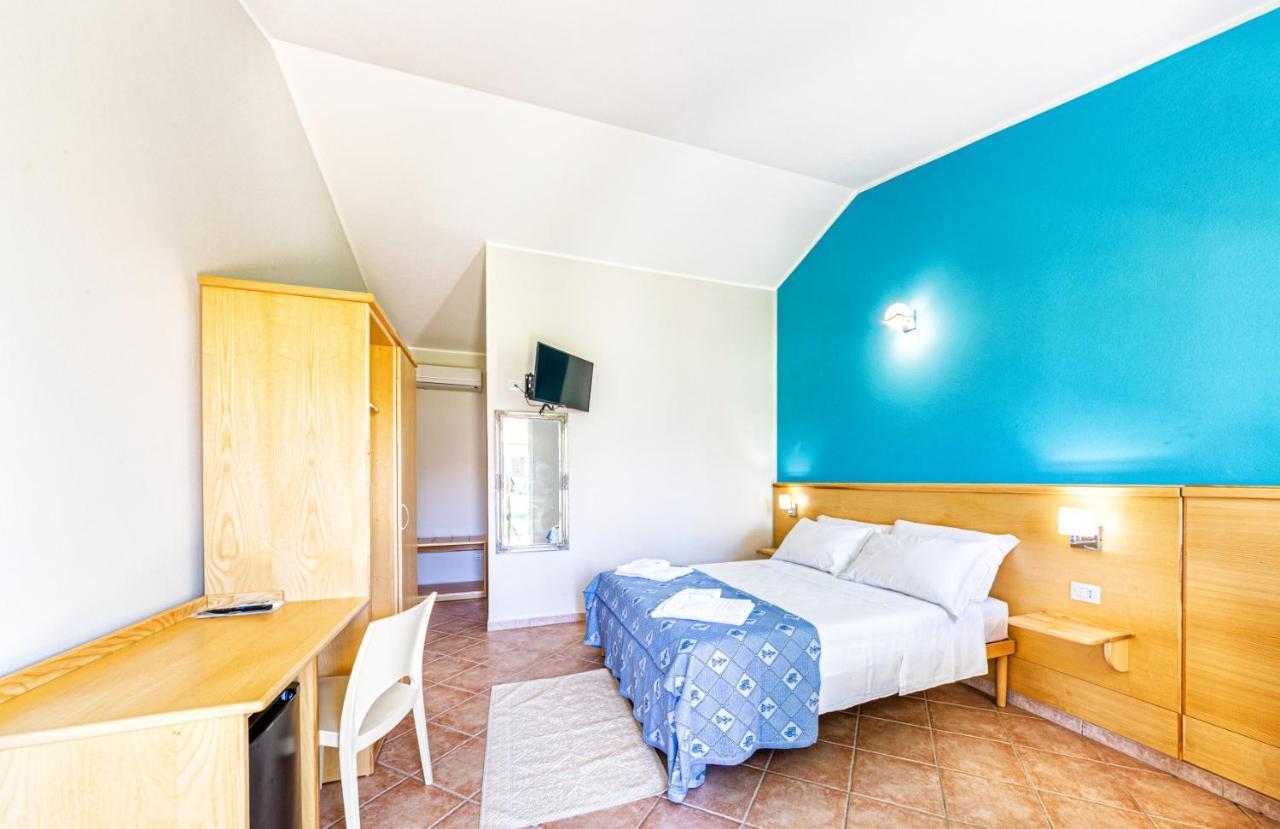 Agriturismo Is Cortillaris Кабрас Экстерьер фото